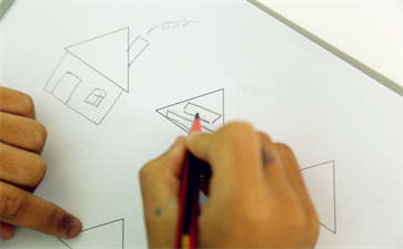 5歲的孩子注意不集中的原因是什么？